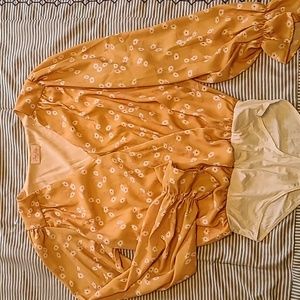 NWOT Pink Lily GRAND SALUTATIONS PEACH DAISY BODYSUIT